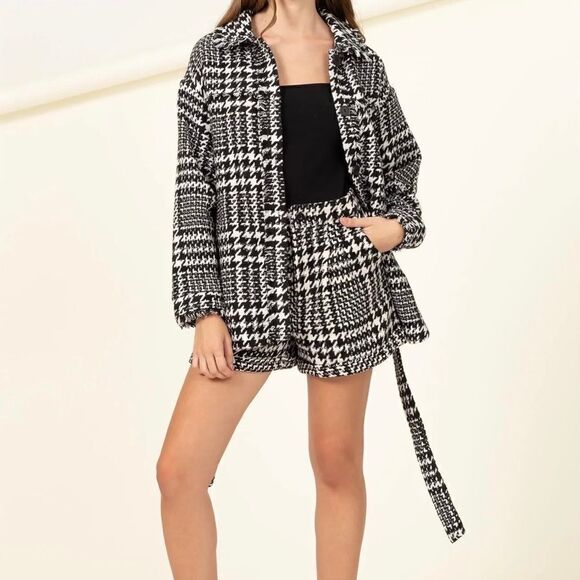 Textured Houndstooth Fray Hem Shacket - Picture 11 of 12